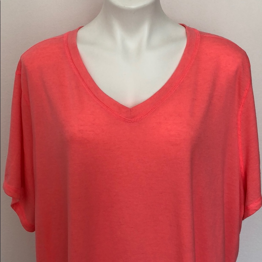 Danskin Now T-shirt. Size 4X.